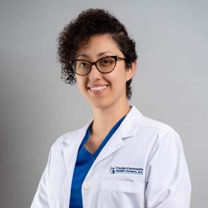 Julie Mancera Loftin headshot
